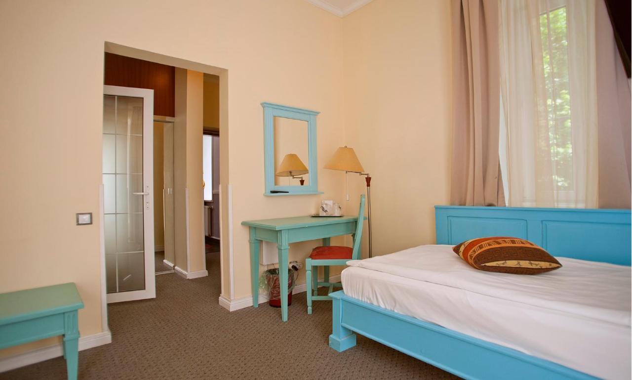 Hotel Bastion Sinaia Eksteriør bilde