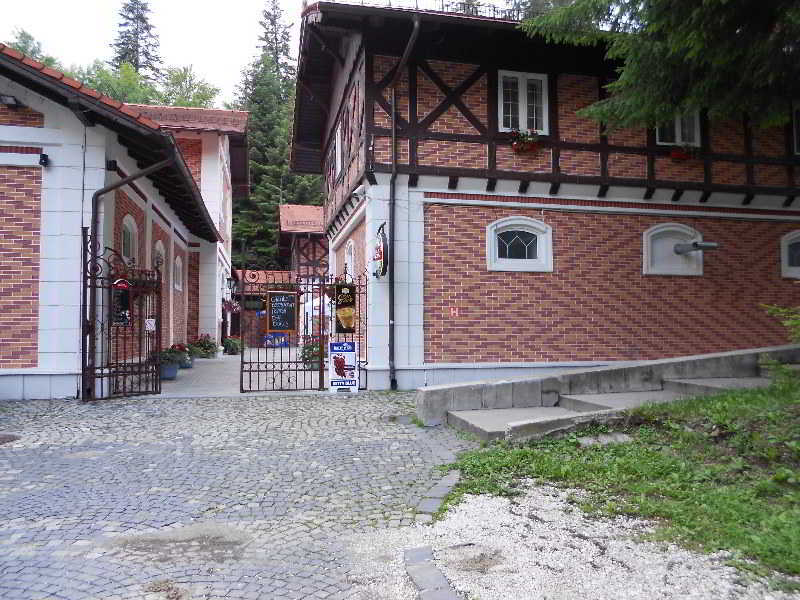 Hotel Bastion Sinaia Eksteriør bilde