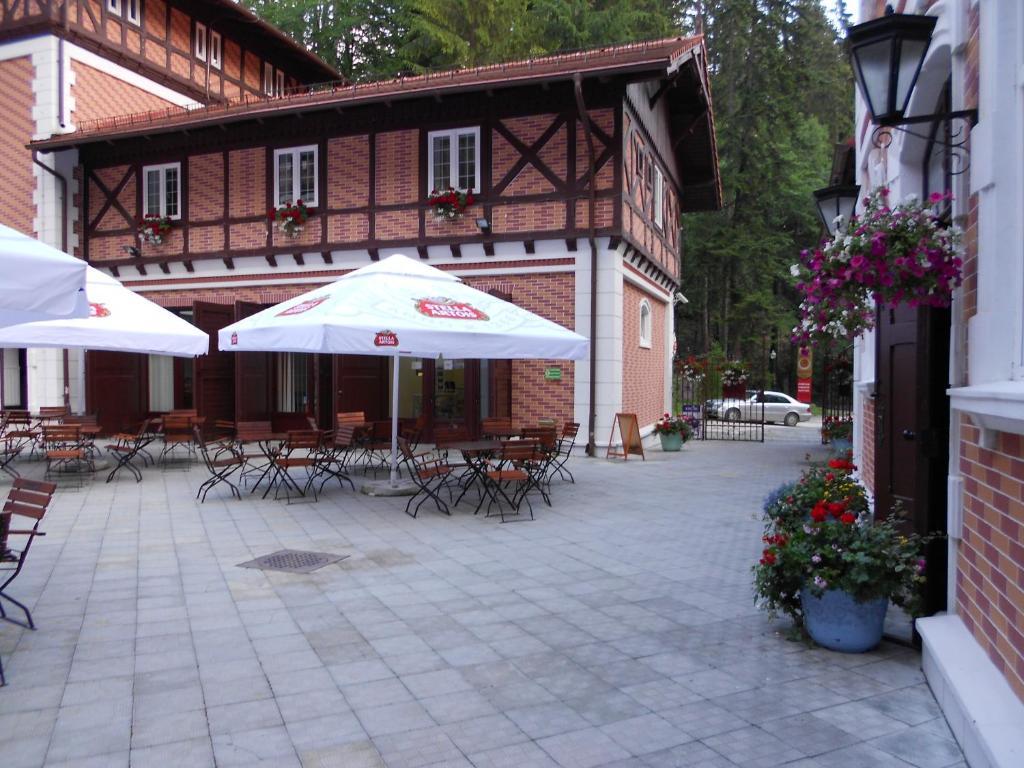 Hotel Bastion Sinaia Eksteriør bilde